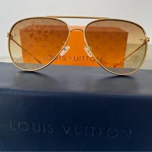 Louis Vuitton Aviator Sunglasses - Gold Frame